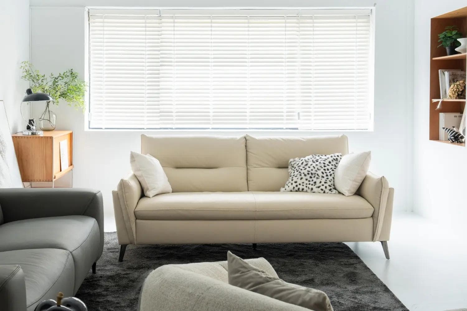 【OH 居家美學】沙發真皮怎麼看?掌握「視覺、觸覺、嗅覺」3 招,挑選屬於你的永恆經典